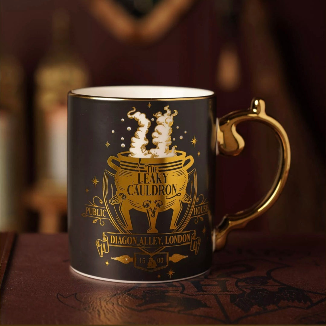 Warner Bros Harry Potter Collectable Mug -  Leaky Cauldron